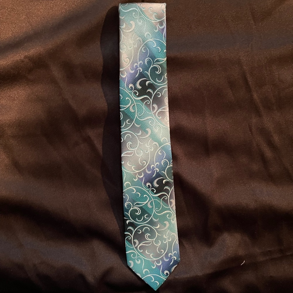 VanHeusen tie